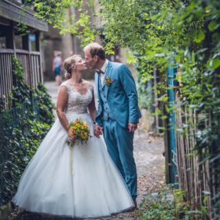 Ich liebe es ja mit meinen Brautpaaren das Brautpaarshooting zu realisieren. Zumal wenn es so toll abläuft wie bei diesen beiden #lovebirds 
Es gibt so viele tolle Momente auf einer Hochzeit,die es Wert sind festgehalten zu werden. Wenn auch ihr Wert darauf legt eure Hochzeit in tollen Fotos festzuhalten, fragt mich gerne an!

#weddingdress #weddinginspiration #hochzeitsfloristik #hochzeitsfotografie #detailverliebt #shooting #hochzeitsfotograf #weddingphotographer #hochzeitsinspiration #wonderfulwedding #fotografenvernetzteuch #brautstrauß #zankyouweddings #stylemepretty #hochzeitswahn #weddingtrends2023 #hochzeitsfotografmünster #hochzeitsfotografunna #hochzeitsfotografgütersloh #hochzeitsfotografosnabrück #hochzeitsfotografiserlohn #hochzeitsfotograflippstadt #hochzeitsfotografsoest #hochzeitsfotografoelde #hochzeitsfotografahlen #hochzeitsfotografdortmund